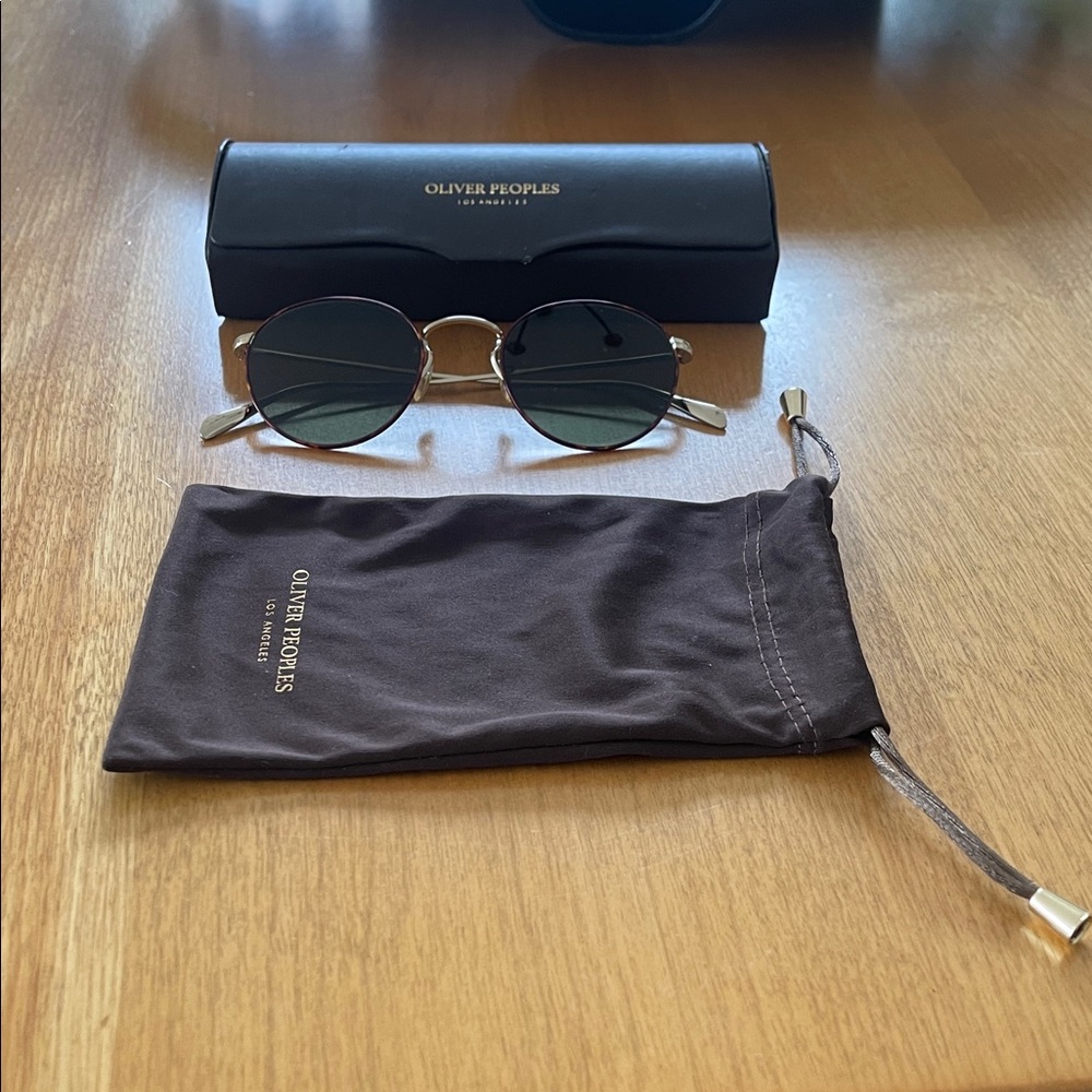 Oliver Peoples Round Sunglasses - Picture 2 of 4